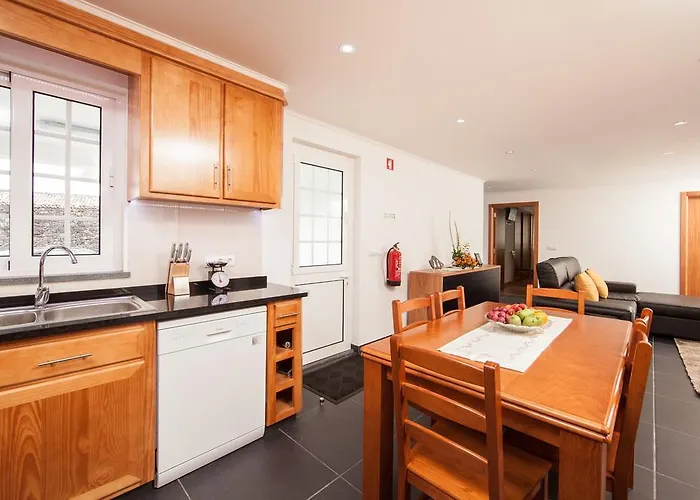 A Casa Da Silva * Madalena (Azores)