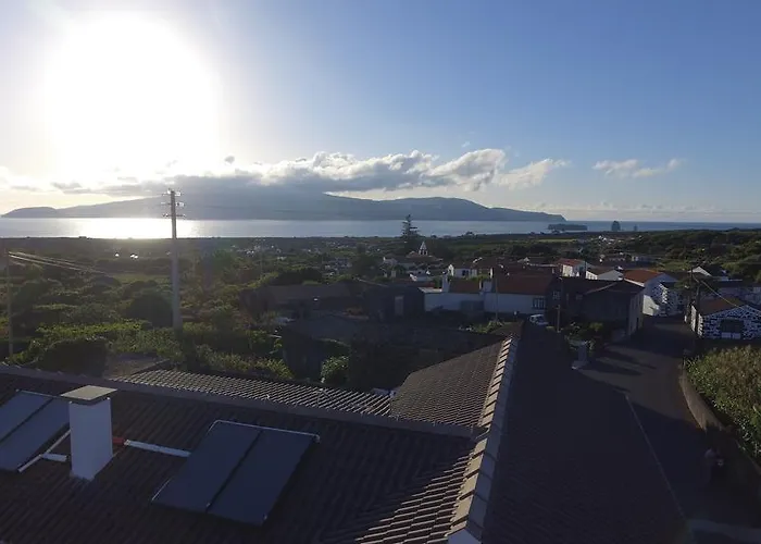 A Casa Da Silva * Madalena (Azores)